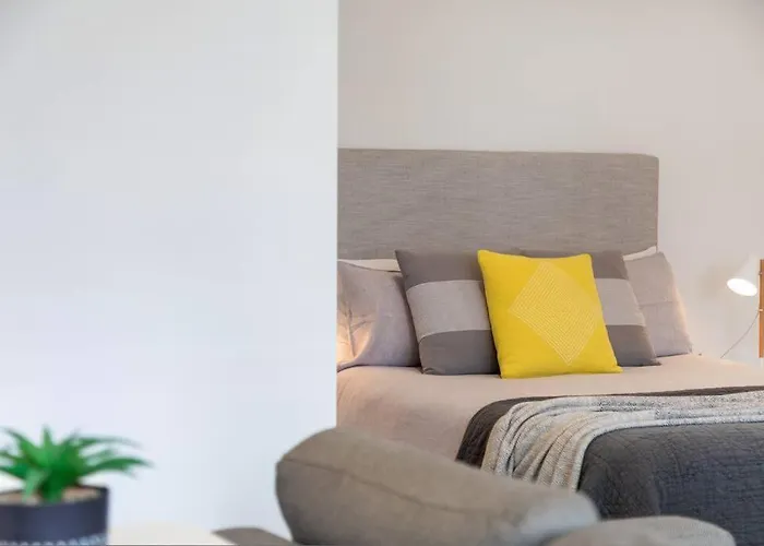 Modern Stylish Self-Contained Studio Apartment