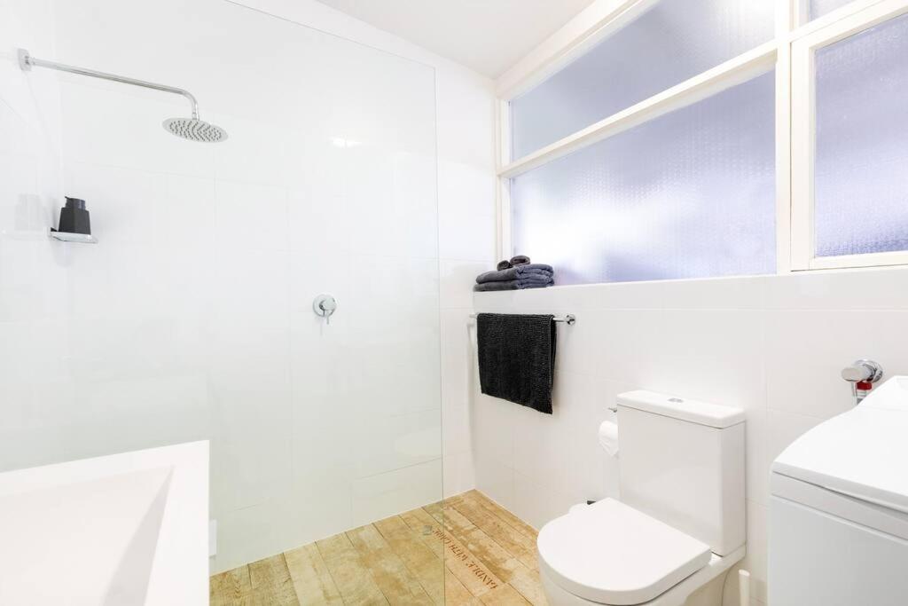 Apartment Modern Stylish Self-contained Burnside