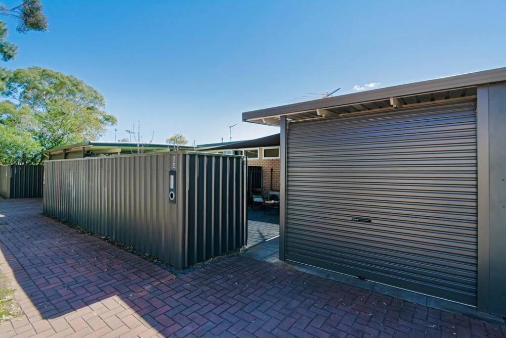 Modern Stylish Self-contained *