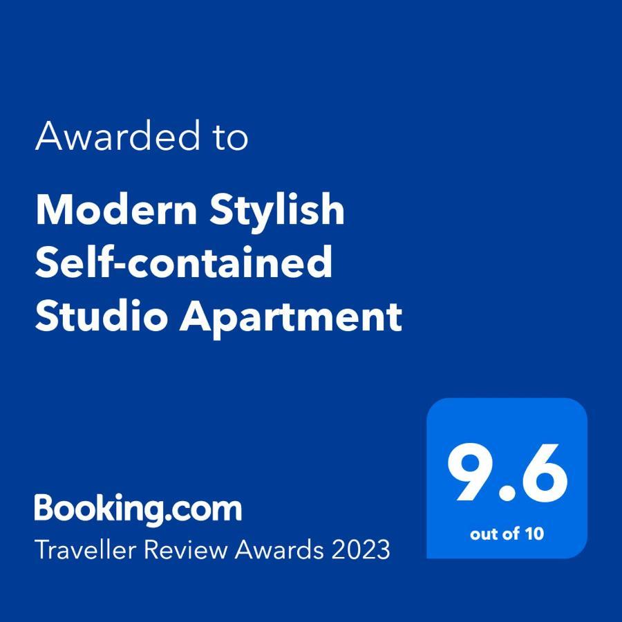 Modern Stylish Self-contained Apartment Burnside